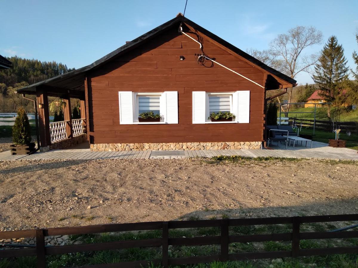 Domek Na Prerii Villa Ustrzyki Dolne Exterior foto