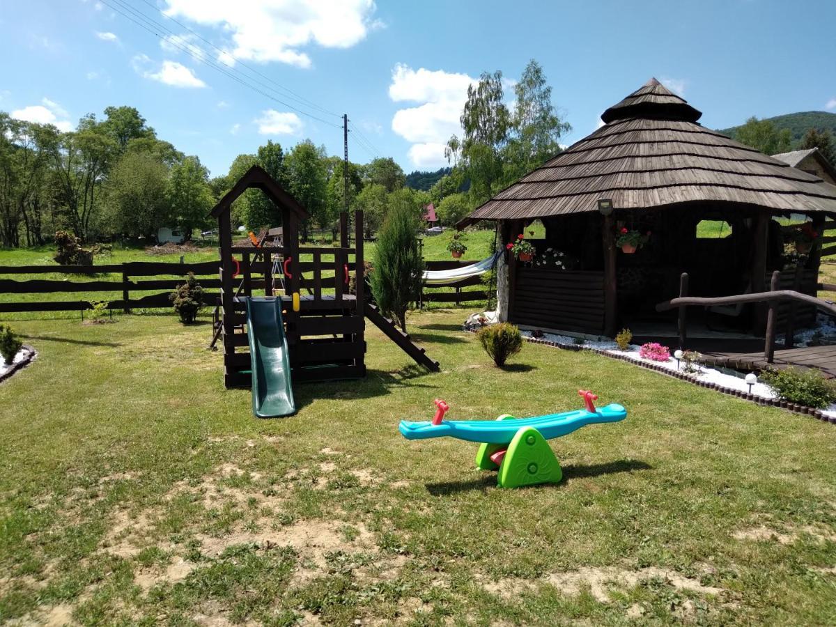 Domek Na Prerii Villa Ustrzyki Dolne Exterior foto