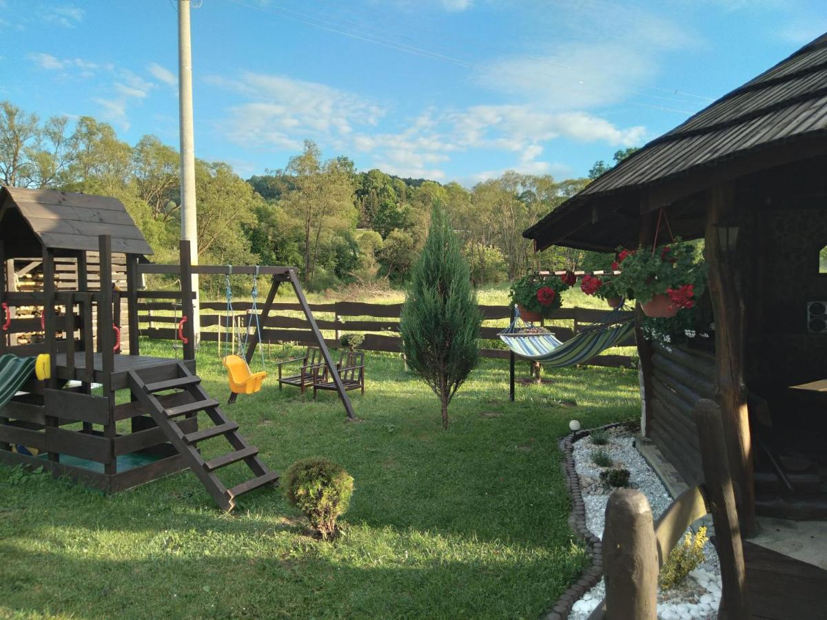 Domek Na Prerii Villa Ustrzyki Dolne Exterior foto