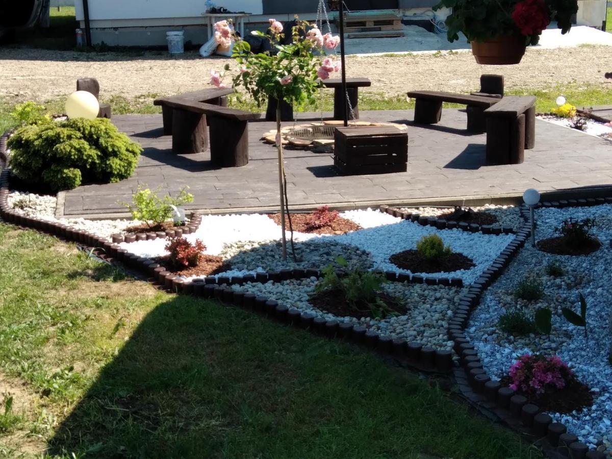 Domek Na Prerii Villa Ustrzyki Dolne Exterior foto