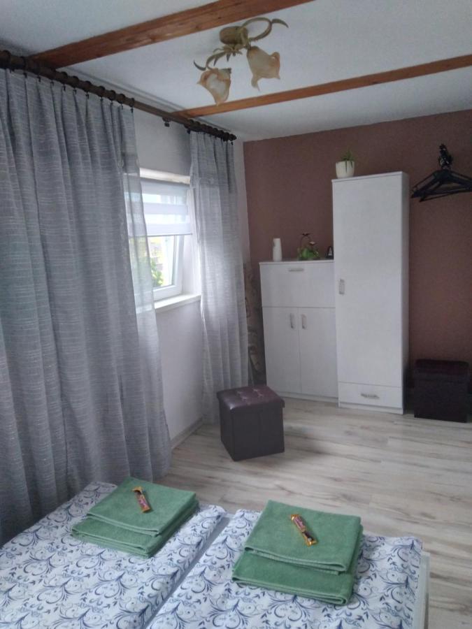 Domek Na Prerii Villa Ustrzyki Dolne Exterior foto
